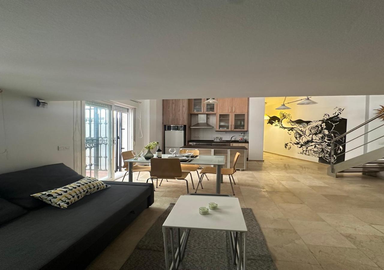 Home Art Refino Malaga Luaran gambar