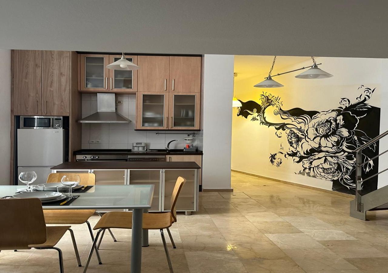 Home Art Refino Malaga Luaran gambar